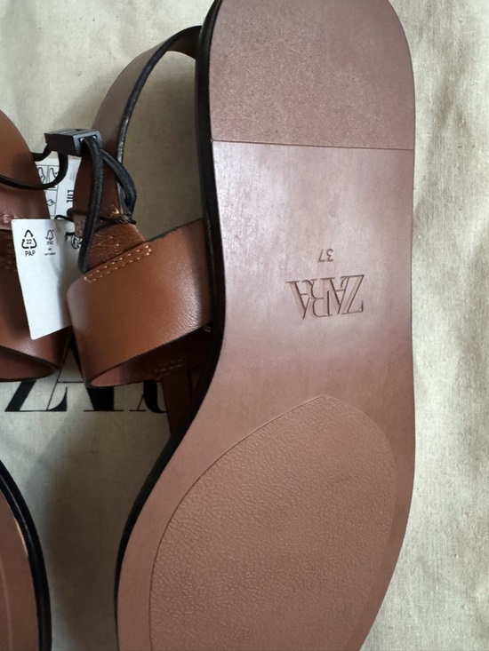 Zara Flat Buckle Sandals! - Picture 11 of 12